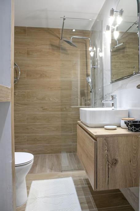 Stylish And Comfortable Apartment Athen Eksteriør bilde